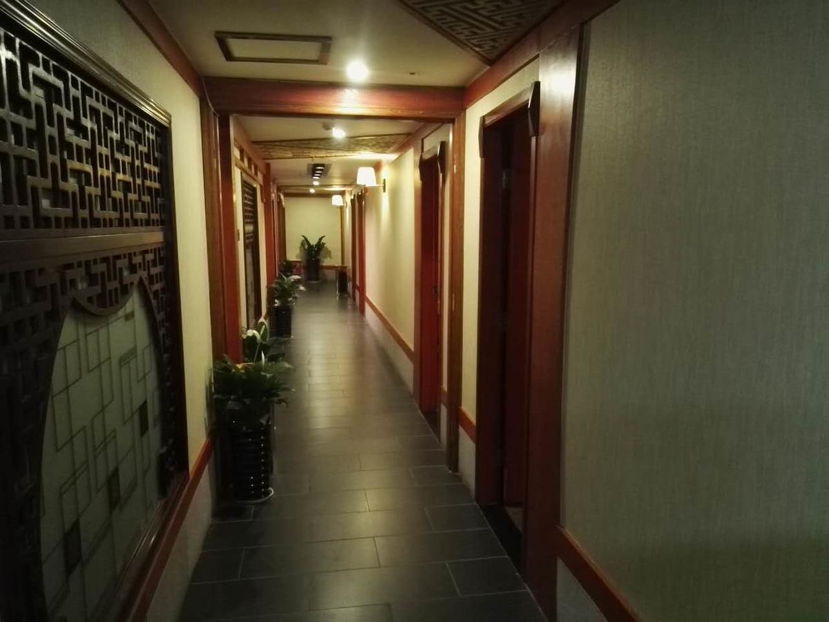Vienna International Hotel Zhangjiajie Tianmen Mountain Екстер'єр фото