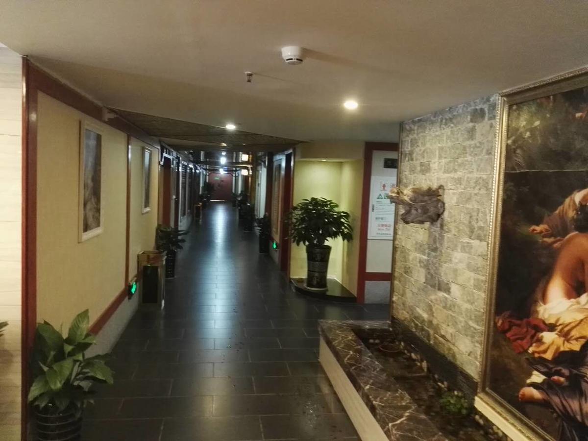 Vienna International Hotel Zhangjiajie Tianmen Mountain Екстер'єр фото